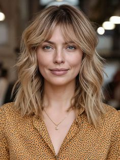 Face Framing Layers Wavy Hair, A Layered Haircut, Wavy Mid Length Hair, Haircut 2025, Textured Long Bob, Wavy Or Curly Hair, Haircuts With Layers, Bangs Wavy Hair, Textured Haircut