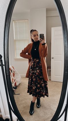 Classy Modest Outfits Winter, Chic Modest Outfits Aesthetic, Thanksgiving Work Outfit, Casual Fall Church Outfits, Modest Thanksgiving Outfit, Modest Teacher Outfits, Boho Teacher Outfit, Winter Church Outfits, Fall Modest Outfits