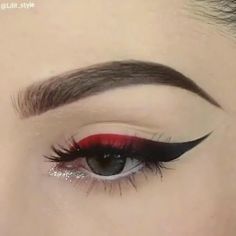 Makeup Ideas Eyeliner, Perfect Winged Eyeliner, Mekap Mata, Applying Eye Makeup, Eye Makeup Ideas, Cat Eye Makeup, Makijaż Smokey Eye, Eye Makeup Designs