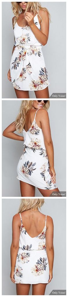 Random Floral Print Stretch Waist Sleeveless Strappy Dress Birthday Outfit Ideas For Women, Birthday Outfit Ideas, Vetements Shoes, Holiday Clothing, Outfit Ideas For Women, Dresses Classy, Strappy Dress, Beauty Dress, Strappy Dresses