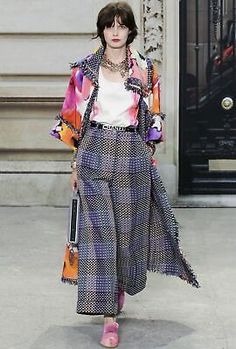 CHANEL 15P $11,450 New Most Wanted Reversible Fringed Runway Tweed Coat 36  | eBay Chanel 2015 Spring, Chanel 2015, Mode Chanel, Chanel Couture, Chanel Spring, Chanel Fashion, 2015 Fashion, Spring Summer 2015, Fashion Week Spring