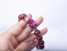 Vòng tay tỳ hưu ruby nam phi ánh titan mix thạch anh tóc đỏ #liugems #Bracelets #phongthuy #ruby #quartz #thachanh #pixiu #tyhuu Red Crystal Bracelet, Red Crystal Bracelet With Natural Stones For Gift, Red Natural Stones Crystal Bracelet, Adjustable Red Crystal Bracelet, Hand-strung Red Crystal Bracelet As Gift, Ruby Quartz, Titanic, Ruby