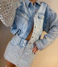 Diy Clothes Projects, Denim Party, Reworked Denim, Embellished Clothing, Estilo Country, Party Clothes, Trendy Dress Outfits