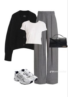 Winter Outfits With Trousers, Gray Pants Outfit Casual, Grey Office Pants Outfit, Grey Pants Outfit Casual, Gray Trousers Outfit, Korean Baggy Pants, Gray Pants Outfit, Old Money Winter