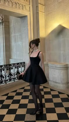 21st Birthday Outfit, Mini Homecoming Dresses, Short Homecoming Dresses, Black Dress Outfits, Prom Dress Inspiration, Short Homecoming Dress, Dress Aesthetic, Winter Formal, Birthday Party Dress