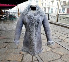 Cappotto pelle montone shearling grigio originale vintage made in england taglia S Victorian Dress