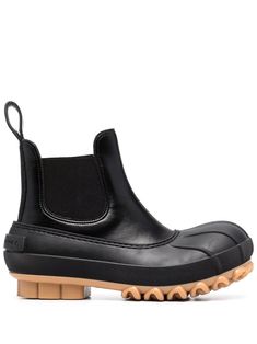 Stella McCartney Botines Con Panel Elástico - Farfetch Stella Mccartney Boots, Stella Mccartney Shoes, Botas Chelsea, Rugged Style, Black Chelsea Boots, Duck Boots, Animal Welfare, Leather Logo, Mua Sắm