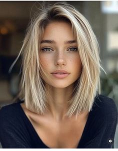 Thick Bob Haircut Short, Short Blonde Hair Fine, Blond Short Bob Hairstyles, Blond Mikado, Thick Blonde Bob, Different Bob Haircut, 2024 Blonde Hair Trends For Women, Caroline Stanbury Hair, Short Haircuts 2024 Trends