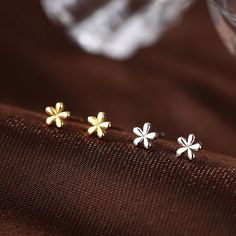 Sterling Silver Flower Earrings, Silver Flower Earrings, Flower Ear, Floral Studs, Simple Flower, Flower Stud Earrings, Tiny Earrings, Tiny Stud Earrings, Flower Stud