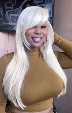 Blonde Side Part Black Women, Deep Side Part Sew In, Blonde Side Part, Deep Side Part, Short Human Hair Wigs, Natural Curls Hairstyles, Blonde Hair Looks, Hair Laid