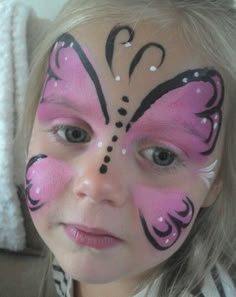 Butterfly Makeup Kids, Simple Butterfly Face Paint, Easy Butterfly Face Paint, Face Painting Butterfly Easy, Easy Kids Face Paint, Butterfly Face Paint Easy, Butterfly On Face, Fall Face Painting Ideas, Face Paint Butterfly