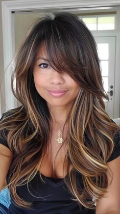 40 Heavy Highlights On Dark Hair Hairstyles That Will Make You Feel Like a Bombshell Dark Hair With Highlights And Layers, Heavy Face Framing, Heavy Face Framing Layers, Dark Hair With Light Front Face Framing, Heavy Highlights On Dark Hair, Dark Hair Hairstyles, Heavy Highlights, Highlights On Dark Hair, Framing Layers