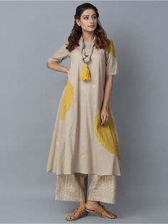 Khadi Kurta, Embroidered Linen Dress, डिजाइनर कपड़े, Linen Dress Summer, Long Kurti Designs, Kurti Neck Designs, Kurta Designs Women