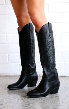 Wedding Guest Black Boots, Tall Western Boot, Black Cowgirl Boots, White Cowboy Boots, Boot Stand, Black Cowboy Boots, Sparkle Shoes, Black Cowboy, Cute Boots