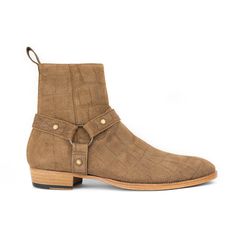 loo Chelsea Boots Men Outfit, Boots Men Outfit, Comfy Boot, Side Stitch, Harness Boots, Chelsea Boots Men, Boots And Sneakers, Pull Tab, Biker Boot