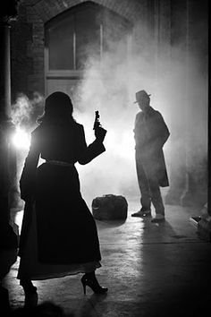 Film Noir Photography, Noir Detective, Art Noir, Black And White Film, Neo Noir, Style Noir, Chiaroscuro, Dieselpunk, Cthulhu