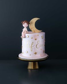 Zeynep Yümlü on Instagram: “Pearly night 🌠” Double Barrel Cake, Moon Birthday, Baby First Birthday Cake, Ideas Cumpleaños, Girly Cakes, 3rd Birthday Cakes, Character Cakes, Disney Birthday, Safari Birthday