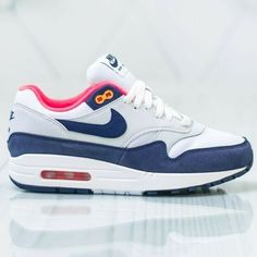 Nike Air Max 1 Pure Platinum Midnight Navy Racer Pink Womens 319986 116 SIZE 5. Athletic Models, Nike Trainers, Nike Air Max 1, Midnight Navy, Air Max 1, Navy Pink, Air Max Sneakers, Air Max, Nike Air Max