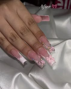 pink bow Bows And Flowers Nails, Pink Bows Nails, Nail Inspo With Bow, Nail Ideas With Charms, Baby Pink Acrylic Nails, Pink Rhinestone Nails, Pink Bow Nails, Quinceanera Nails, Gold Acrylic Nails