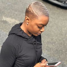 Natural Haircuts, Short Natural Haircuts, Shaved Hair Designs, Hair Short Cuts, Natural Hair Cuts, Meagan Good, Long Hair Tips, Cut Life, Pelo Afro