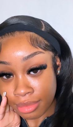 Lash Extensions For Hooded Almond Eyes, Lash Clusters Black Women, Arched Eyebrows Black Women, Soft Arch Eyebrows, Lashes Black Women, Arch Eyebrows, Lash Appointment, Lash Map