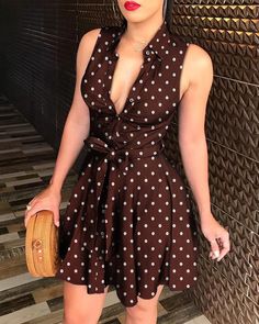 Women's V-neck printed dress with dress - GIGI & POPO - Women - Brown / L Turtle Neck Dresses, Sleeveless Shirt Dress, Fashionable Dresses, Trend Fashion, Ruched Dress, Fashion Pattern, Printed Dress, Polka Dot Dress, Dot Dress