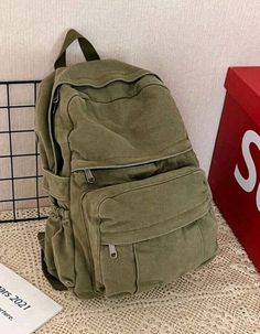 Green Backpack Aesthetic, Mochila Shein, Aesthetic Mochi, Army Backpack, Green Preppy, Canvas Backpack Women, Green Backpack, Aesthetic Backpack, Denim Backpack