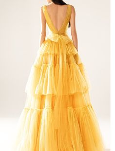 A-Line Elegant Princess Wedding Guest Formal Evening Dress V Neck Sleeveless Court Train Tulle with Tier Pure Color Yellow Blush, Wedding Guest Formal, Formal Evening Dress, Princess Wedding, Formal Evening Dresses, Pure Color, Bride Dress, Special Occasion Dresses, Occasion Dresses