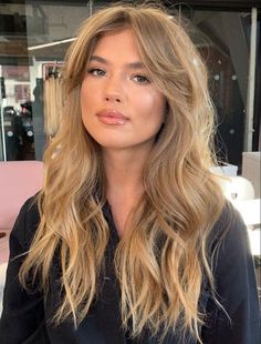 Hair For Chubby Face, Side Swept Bangs Long Hair, Haircuts For Long Hair With Bangs, Bday Hair, Bardot Hair, 22nd Bday, Chubby Face, Makeup Tip, Swept Bangs