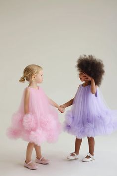 Abito Caroline abito in tulle per ragazze vestito per - Etsy Italia Special Occasion Dresses For Toddlers, Aries Fairy, Girls Occasion Dresses, Caroline Dress, Flower Girls Dress, Fashionable Baby, Wedding Dresses For Kids, Dress Wedding Guest, Dress Tulle