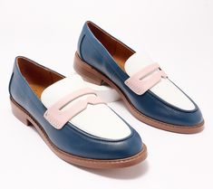 Classic. These penny loafers never go out of style and pair perfectly with anything from jeans to skirts. From Franco Sarto. Franco Sarto, Penny Loafers, Leather Fabric, Go Out, Out Of Style, Penny, Fashion Shoes, Going Out, Oxford