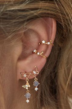 Rue Gembon Majsa Gold Earcuff Set Piercing Inspo, Bar Stud Earrings, Ear Piercing, Girly Jewelry, Stylish Jewelry, Pretty Jewellery, Ear Jewelry, Tragus, Cute Earrings