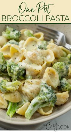 Broccoli pasta with a white cream sauce One Pot Broccoli Pasta, Pasta And Broccoli, Broccoli Pasta Recipe, Pasta Side Dishes, Pasta Sides, Pasta Shells, Broccoli Pasta, Pasta Dinners, Pasta Dinner Recipes