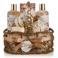 COMPLETE SPA GIFT SET-Indulge your senses with a luxurious at-home spa treatment! Beautifully packaged in an elegant woven basket, this bath gift set makes for an extraordinary gift, and adds a lovely touch to the bathroom. Contains a Shower Gel(240ml), Bubble Bath(240ml), Body Lotion(120ml), Bath Salt(100g), Bath Bomb(70g) Flower Shaped Bath Puff and Handmade Weaved Basket for decor or storage. HONEY & ALMOND SCENT. The sweet, nutty fragrance of Honey & Almond will carry you away into sudsy paradise! This delicious fragrance is infused with rich, buttery notes and conjures the image of a warm baked treat on a snowy day. Let your body soak up the goodness while you pamper your skin with the finest bath products. GREAT FOR YOUR SKIN.Why waste money on chemical-laden skincare that may harm y Almond Scent, Weaved Basket, Home Spa Treatments, Spa Gift Basket, Bath Gift Set, Tropical Scent, Honey Almonds, Large Bath, Bath Towels Luxury