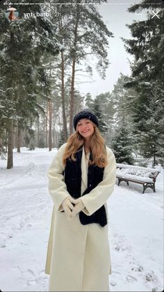 Europe Winter Outfits, Snow Outfits For Women, English Outfit, College Outfits Comfy, Winter Wear Women, Outfits New York, Asian Streetwear