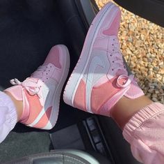 Jordan 1 Digital Pink, Jordan 1 Mid Digital Pink, Air Jordan 1 Mid Digital Pink, Sepatu Air Jordan, Custom Air Jordan 1, Sneaker Nike, Jordan Shoes Girls, Shoes Sneakers Jordans, Nike Air Shoes