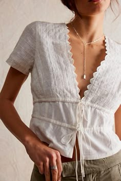 Sweet Top, Linen Top, New Wardrobe, Cotton Tops, Favorite Jeans, Boho Outfits, White Shirt, Fit Inspo, Casual Tops