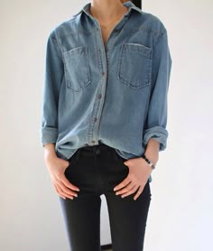 T Shirt Makeover, Minimal Stil, Minimalist Moda, Mode Tips, 일본 패션, Womens Style, Looks Black, Minimal Chic, Mode Inspo