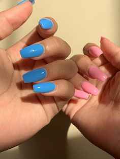 Two Different Colored Nails On Each Hand Blue And Pink, Opposite Nail Colors On Each Hand, One Hand Blue One Hand Pink Nails, Different Nail Colors On Each Hand, Nails 2 Different Colors On Each Hand, 2 Different Color Nails On Each Hand, Nails Different Colors Each Hand, Different Color Nails On Each Hand, Two Different Colored Nails On Each Hand