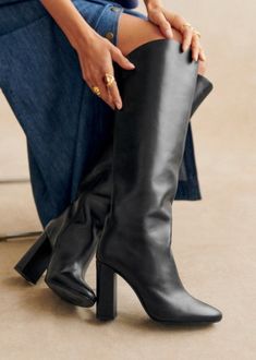 Amandine Boots - Smooth Burgundy - Sézane Sezane Boots, Atelier Interior, Boots High Heels, Heel Boot, Transition Outfits, Technology Fashion, Black Boots Tall, Celebrity Lifestyle, Wrap Heels