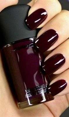 Dark Nail Designs, Unghie Sfumate, Maroon Nails, Burgundy Nails, Dark Nails, Fall Nail Designs, Nail Arts, 가을 패션