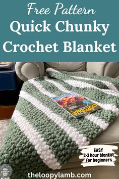 a crocheted blanket with the text free pattern quick chunk crochet blanket