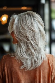 28 Trendy Shaggy Hairstyles for Older Women You Have to See in 2024 – CreativeBooster Fine Hairstyles, Feathered Layers, Haircuts 2024, Haircuts For Older Women