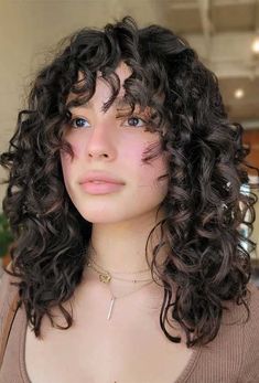 Long Layered Curly Hair, Layered Curly Haircuts, Bob Haircut Curly, Layered Curly Hair, Dirty Blonde Hair