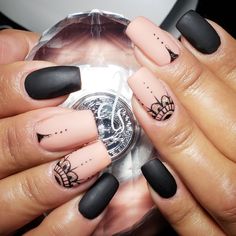 Ramadan Nails, Black And Nude Nails, Mandala Nails, Henna Nails, Wow Nails, Elegant Nail Art, Short Gel Nails, Classic Nails, Cute Gel Nails