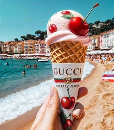 Gucci Ice Cream, Aesthetic Gucci, Ice Shop, Ipad Pro Wallpaper, Happy Birthday Art, Wallpaper Fashion, Unicorn Wallpaper, Food Projects, Valentines Art