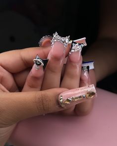 birthday duckiess🖤💯 Turquoise Acrylic Nails, Junk Nails, Acrylic Nail Set, Pink Toes, Hard Nails, Duck Nails, Colored Acrylic Nails, Girly Acrylic Nails