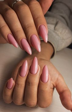 Pretty Pink Almond Nails, Dusty Pink Almond Nails, Natural Pink Almond Nails, Almond Nails Designs Pink, Almond Pink Nails, Nails Pink Almond, Pink Nude Nails, Pink Almond Nails, Almond Nails Pink