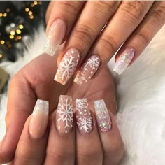 Christmas Nail Colors, Snowflake Nail, Holiday Nails Winter, Holiday Nails Christmas, 17 December