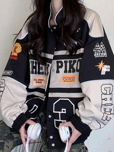 Graphic Varsity Jacket, Streetwear Jacket Women, Cute Jackets Aesthetic, Street Styles Outfit, Varsity Jacket Aesthetic, Jackets Aesthetic, Asian Street Wear, Varsity Jacket Design, Graphic Jacket